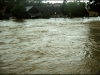 Powódź, w tle budynki przy ul. Młyńskiej, 07.07.1997r.